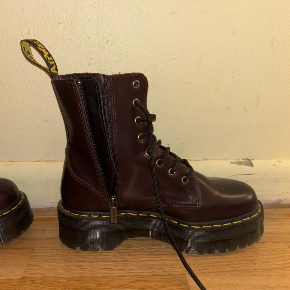 Platform Jadon Doc Martens in Burgundy Red Size 8 - Picture 6 of 10